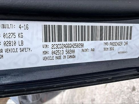 Used 2016 Dodge Challenger SXT image 34