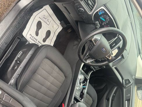 Used 2019 Ford Edge SEL w/ Convenience Package image 10