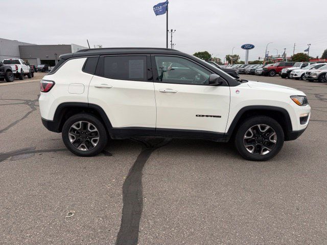 Used 2018 Jeep Compass Trailhawk w/ Leather Interior Group AWD/4WD image 11