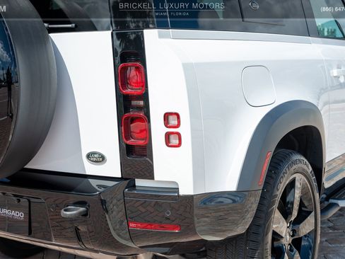 Used 2022 Land Rover Defender 90 X-Dynamic HSE AWD/4WD image 50