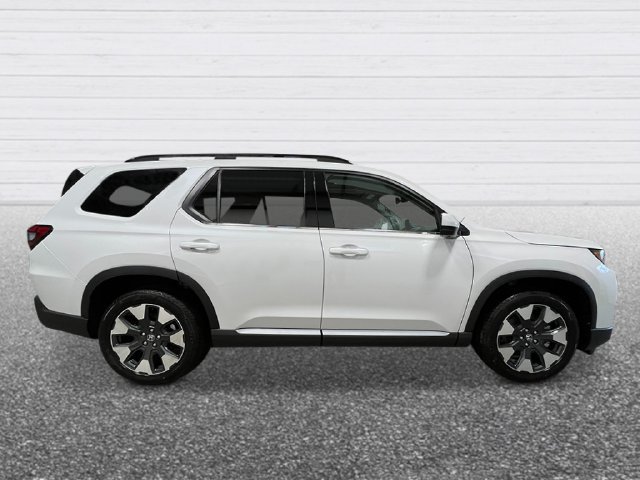 New 2026 Honda Pilot Touring image 8
