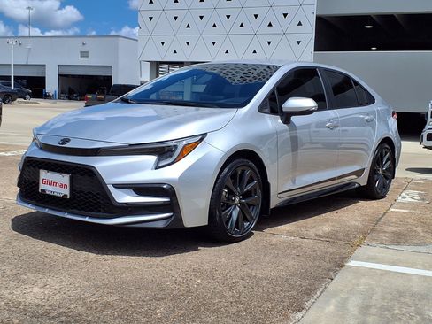Used 2024 Toyota Corolla SE FWD image 24