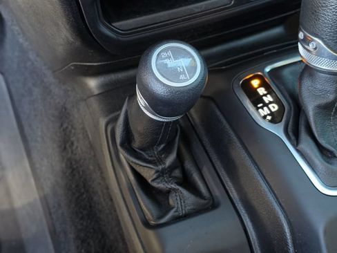 Used 2020 Jeep Wrangler Unlimited Sport S AWD/4WD image 31