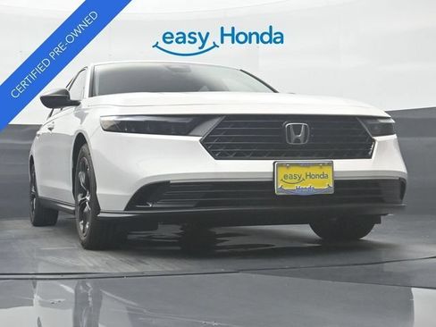 Certified 2025 Honda Accord SE image 28