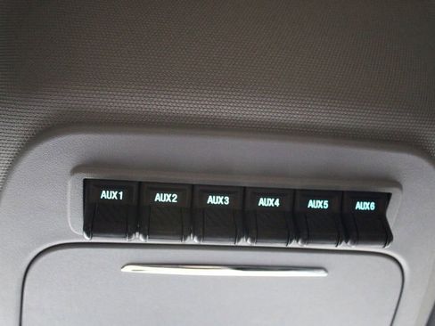 Used 2025 Ford F250 Lariat w/ FX4 Off-Road Package AWD/4WD image 35
