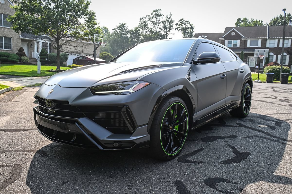 Used 2024 Lamborghini Urus S AWD/4WD image 7