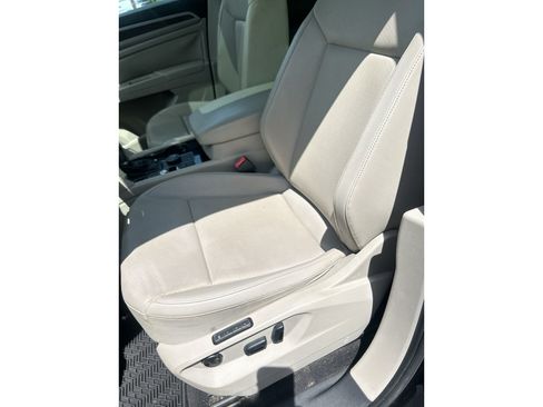 Used 2019 Volkswagen Atlas SEL AWD/4WD image 17