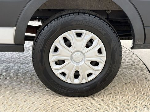 Used 2024 Ford Transit 350 XLT RWD image 12