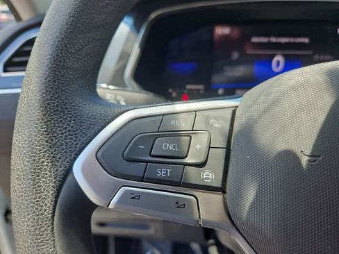 Used 2023 Volkswagen Tiguan S image 28