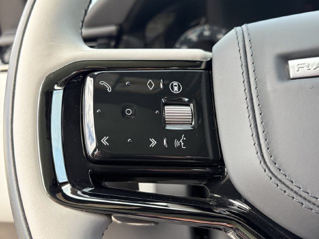 Used 2026 Land Rover Range Rover Velar Dynamic SE AWD/4WD image 8