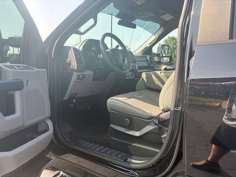 Used 2021 Ford F250 XL w/ STX Appearance Package AWD/4WD image 15