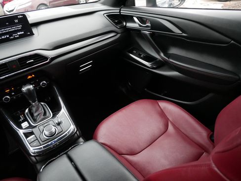 Used 2023 MAZDA CX-9 Carbon Edition image 11