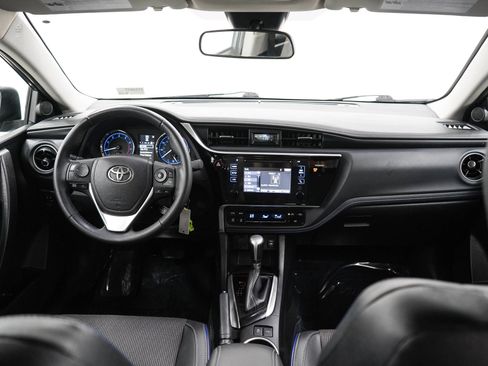 Used 2017 Toyota Corolla SE w/ Carpet Mat Package (TMS) FWD image 13