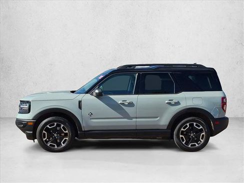 Used 2022 Ford Bronco Sport Outer Banks w/ Tech Package AWD/4WD image 9