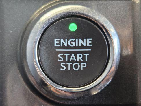 Used 2022 Ford F150 XLT w/ Equipment Group 302A High AWD/4WD image 16
