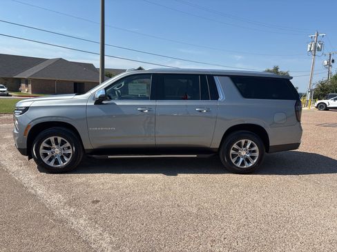 New 2026 Chevrolet Suburban Premier w/ Sun And Tow Package image 21