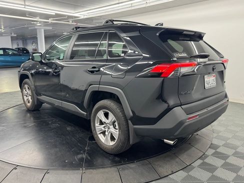 Used 2025 Toyota RAV4 XLE w/ Convenience Package FWD image 6