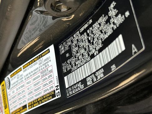 Used 2006 Toyota 4Runner SR5 AWD/4WD image 26