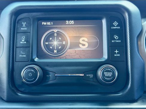 Used 2020 Jeep Gladiator Sport w/ Quick Order Package 24S AWD/4WD image 31