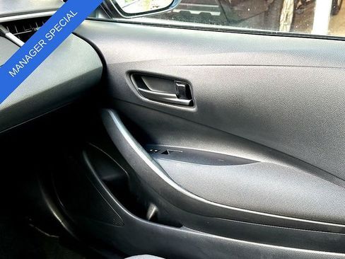 Used 2025 Toyota Corolla LE FWD image 26