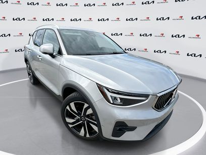 Used 2023 Volvo XC40 B5 Ultimate w/ Protection Package Premier