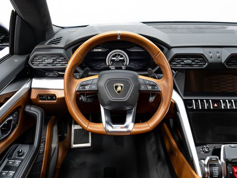 Used 2019 Lamborghini Urus image 63