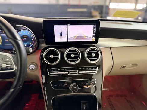 Used 2021 Mercedes-Benz C 300 4MATIC Cabriolet image 19