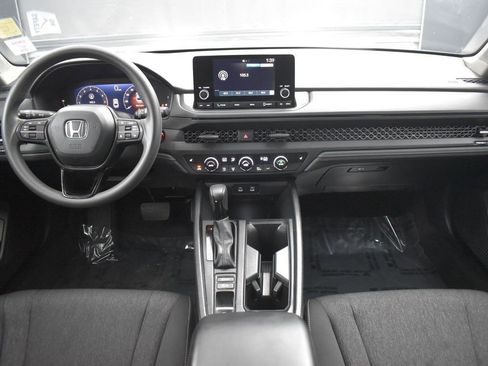 Used 2024 Honda Accord EX image 9