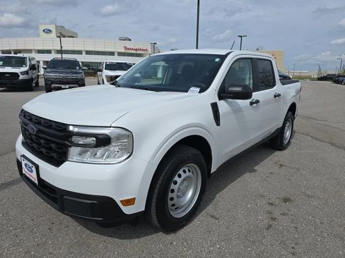 Used 2024 Ford Maverick XL image 1