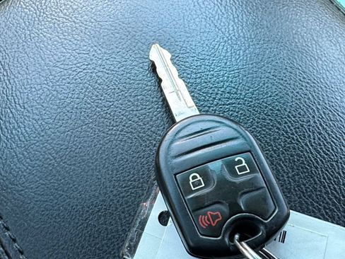 Used 2012 Ford Explorer FWD w/ Class III Trailer Tow Pkg image 34