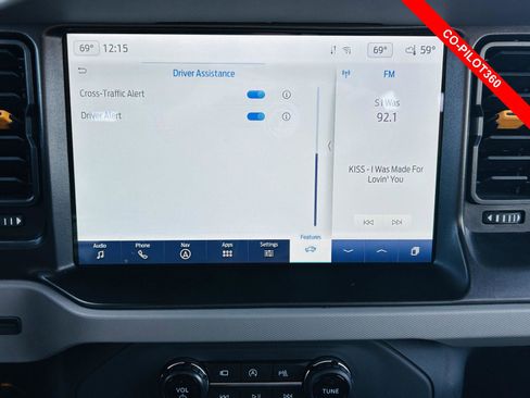 Used 2022 Ford Bronco Badlands image 9