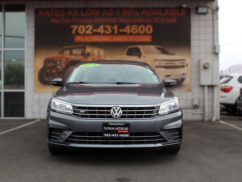 Used 2016 Volkswagen Passat 1.8T R-Line w/ R-Line Lighting Package image 3