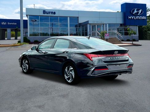 New 2025 Hyundai Elantra Limited image 5