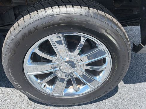 Used 2016 Chevrolet Silverado 1500 High Country w/ High Country Premium Package AWD/4WD image 37