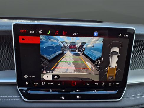 New 2026 Volkswagen Tiguan SE R-Line image 30