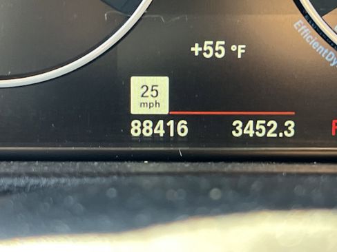 Used 2018 BMW 320i xDrive Sedan w/ Premium Package image 22