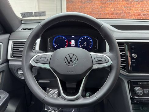 Used 2021 Volkswagen Atlas Cross Sport SEL Premium image 14