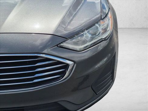 Used 2020 Ford Fusion SE FWD image 9