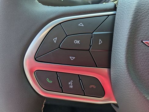 New 2025 Chrysler Pacifica Select w/ Fav Edition Package image 16