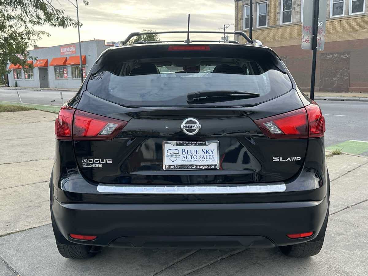 Used 2017 Nissan Rogue Sport SL w/ SL Premium Package AWD/4WD image 6