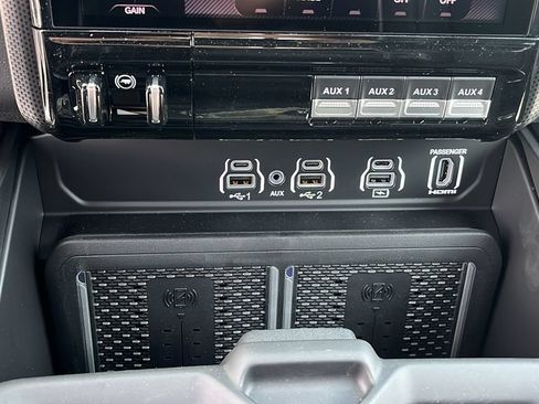 New 2026 RAM 2500 Limited AWD/4WD image 15