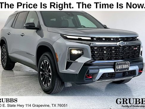 Used 2025 Chevrolet Traverse Z71 AWD/4WD image 1