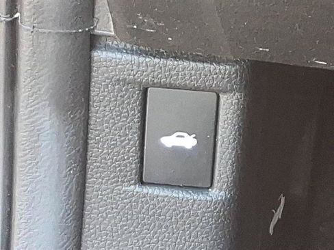 Used 2024 Honda Accord EX image 23