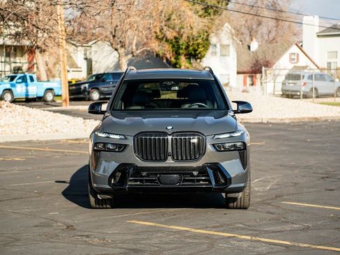Certified 2025 BMW X7 M60i image 2