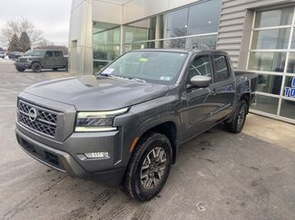 Used 2024 Nissan Frontier SL video 2