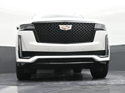 Used 2022 Cadillac Escalade Premium Luxury AWD/4WD image 27