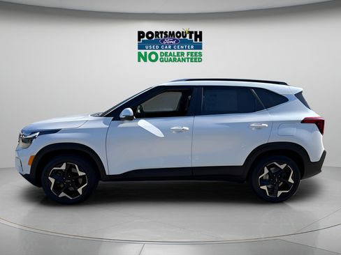 Used 2024 Kia Seltos EX AWD/4WD image 2