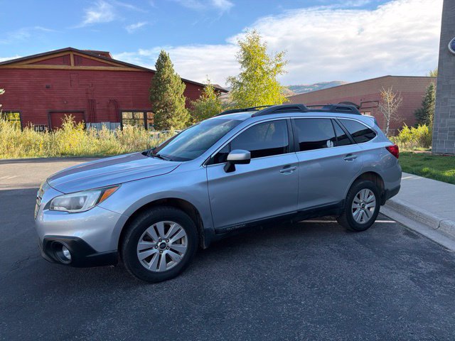 Used 2016 Subaru Outback 2.5i Premium AWD/4WD image 11