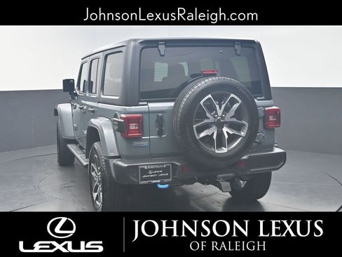 Used 2024 Jeep Wrangler Unlimited w/ Convenience Group image 9