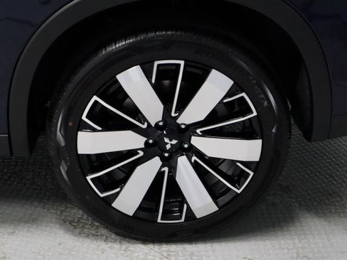 New 2025 Mitsubishi Outlander SE image 32